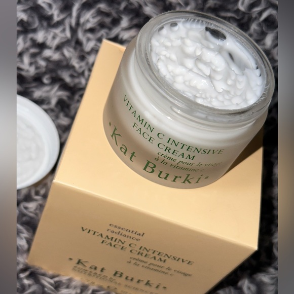 NIB VITAMIN C INTENSIVE FACE CREAM BY KAT BURKI - Picture 11 of 11